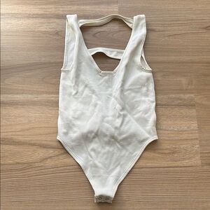 ANTHROPOLOGIE BODYSUIT CREAM OPEN BACK THONG